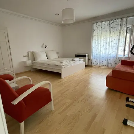 Apartamento Első Ház *